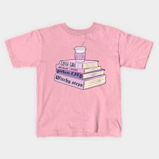 Books and coffee l Book bookworm Kids T-Shirt